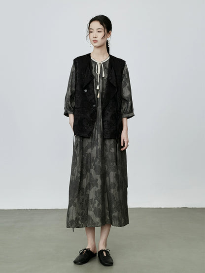 Vestido ancho con estampado de plantas en gris de CAREMIND, vestido mediano de cinco mangas y tirantes tejidos en el cuello 