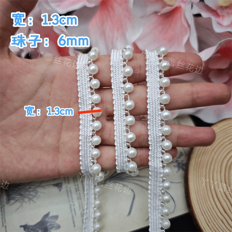 3704 Cheongsam Hanfu de estilo chino con encaje de perlas de imitación enhebrado a mano en blanco, accesorios decorativos para sombreros y escotes.