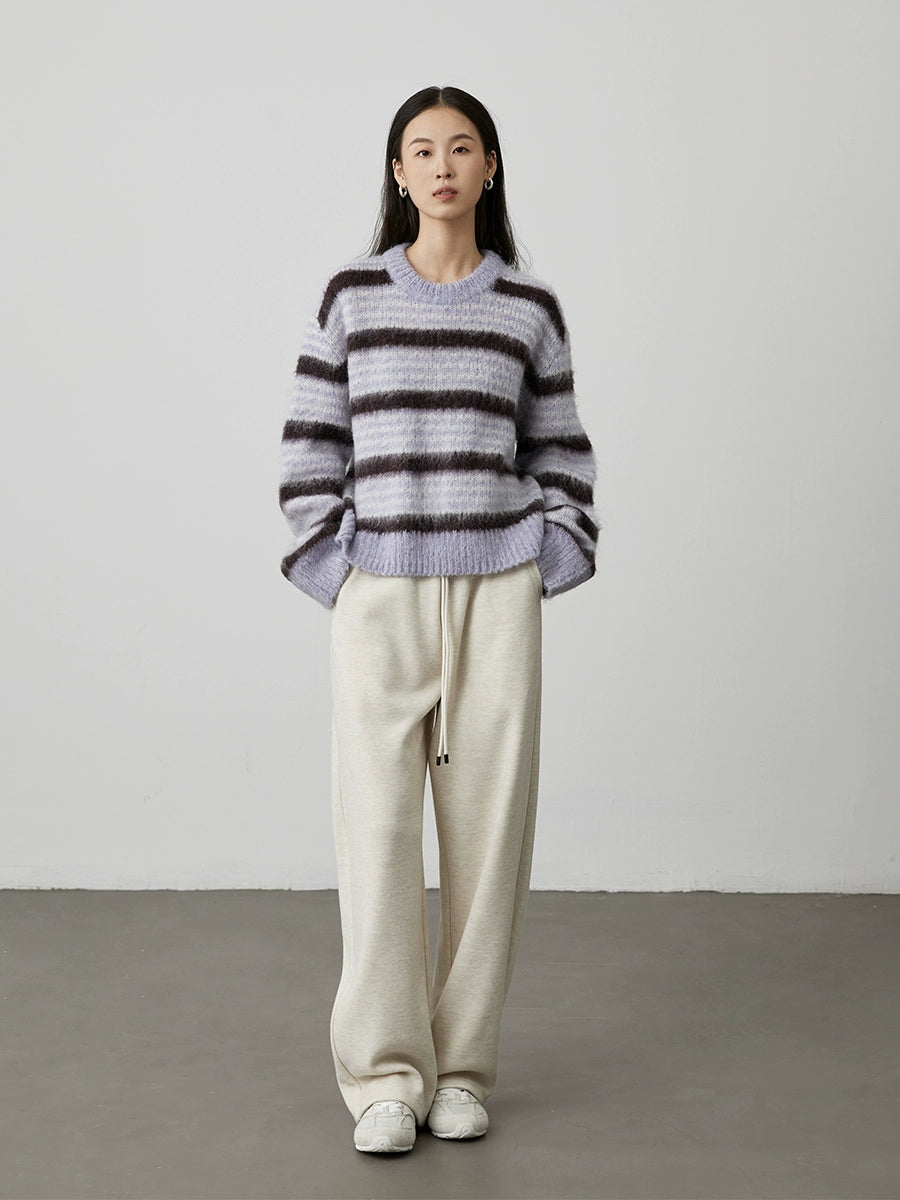 [Suéter de rayas degradadas] Suéter suave de temperamento morado de CAREMIND Top de invierno a rayas con viento relajado 