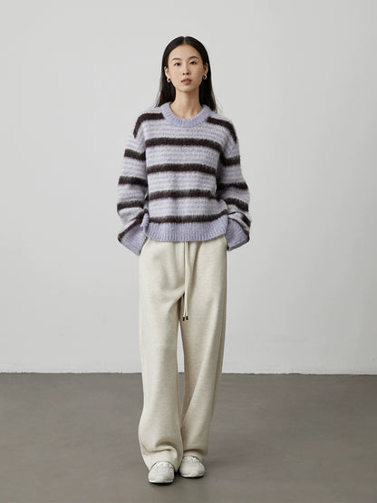 [Suéter de rayas degradadas] Suéter suave de temperamento morado de CAREMIND Top de invierno a rayas con viento relajado 