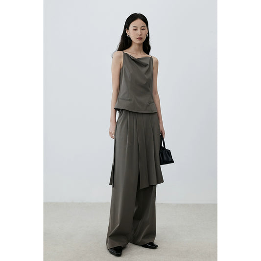 [Sentido ligero y de moda] CAREMIND Traje de temperamento de estilo europeo con cuello oscilante, tirantes, pantalones de traje de pierna ancha, falda de pantalón apilada 