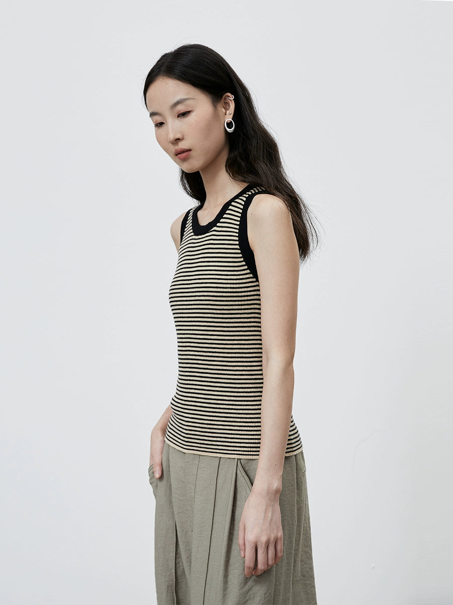 [Rayas retro] CAREMIND Chaleco con tirantes a rayas para uso exterior Camiseta sin mangas con parte inferior entallada para mujer 