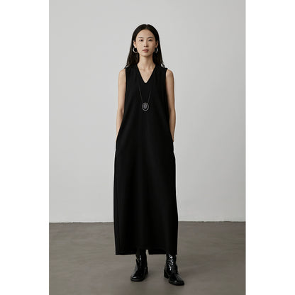 [Sculptural silhouette] CAREMIND loose V-neck vest dress sleeveless vest stacked atmosphere skirt