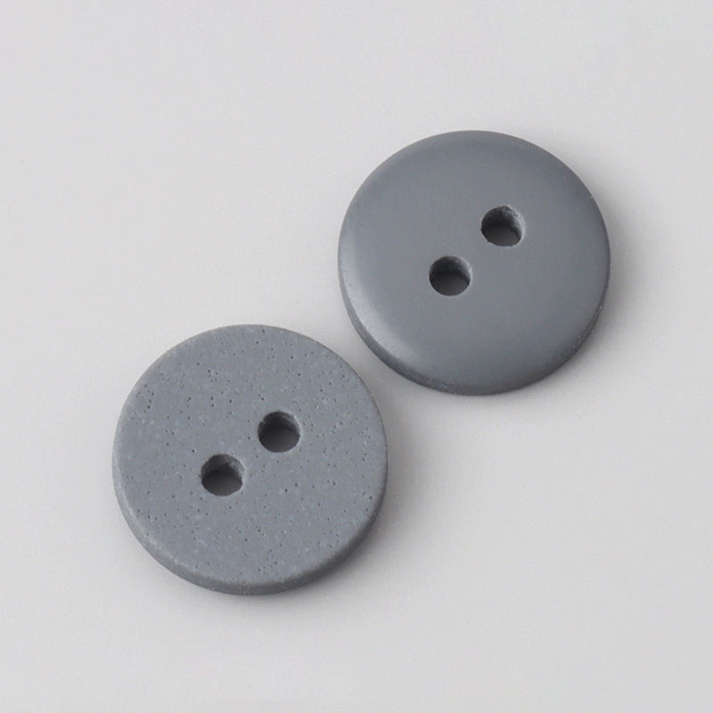 3379★  Versatile men's and women's shirts with buttons High-end POLO shirts Cardigan four-eye two-eye round small buttons Resin shirt buttons