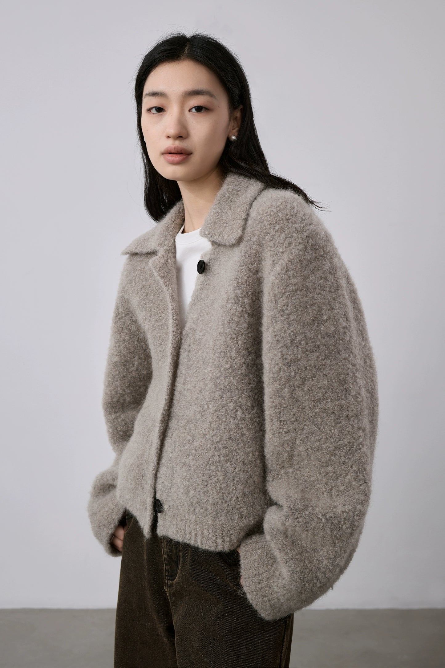 [Spécial à durée limitée] Veste pull en mohair doux et ciré, revers chaud, simple boutonnage, haut cardigan court couleur abricot riz