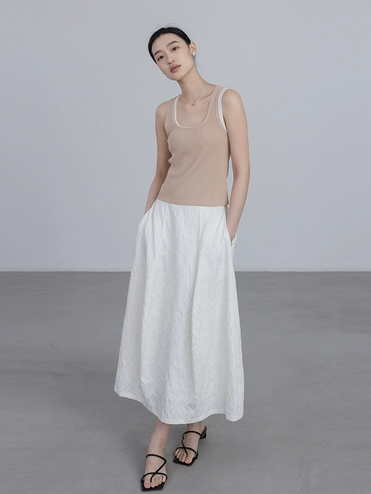 [Oferta por tiempo limitado] Conjunto de dos piezas de camiseta de manga corta con cuello redondo y falda de cintura alta con textura tridimensional en jacquard 