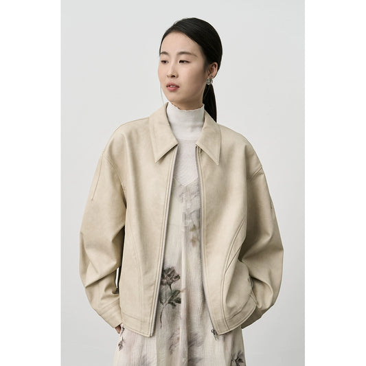 CAREMIND Chaqueta corta elegante de PU para motocicleta en color blanco roto Chaqueta de cuero versátil para primavera y otoño Ropa para mujer 