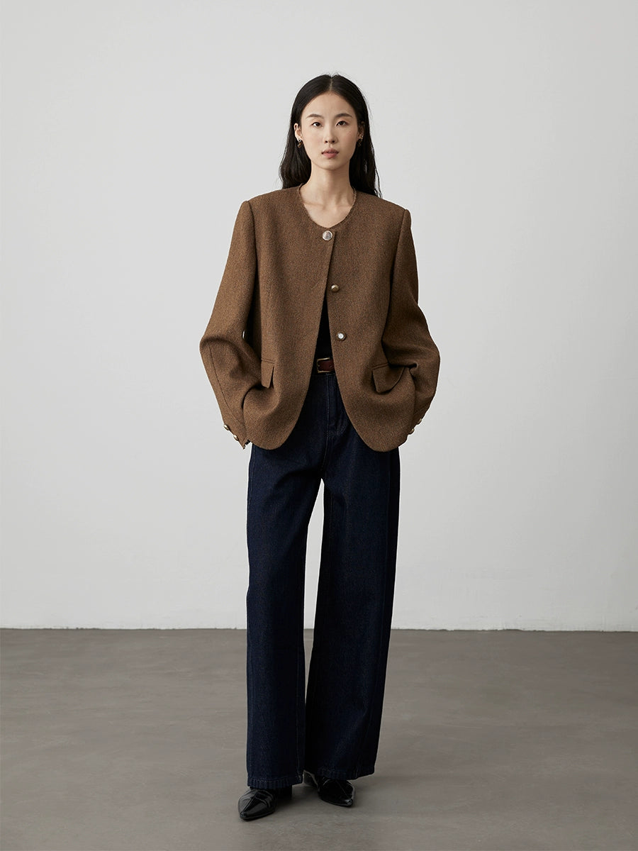 Jean taille haute rétro CAREMIND, pantalon large à jambe droite, un pantalon qui a fière allure mais qui se décolorera légèrement