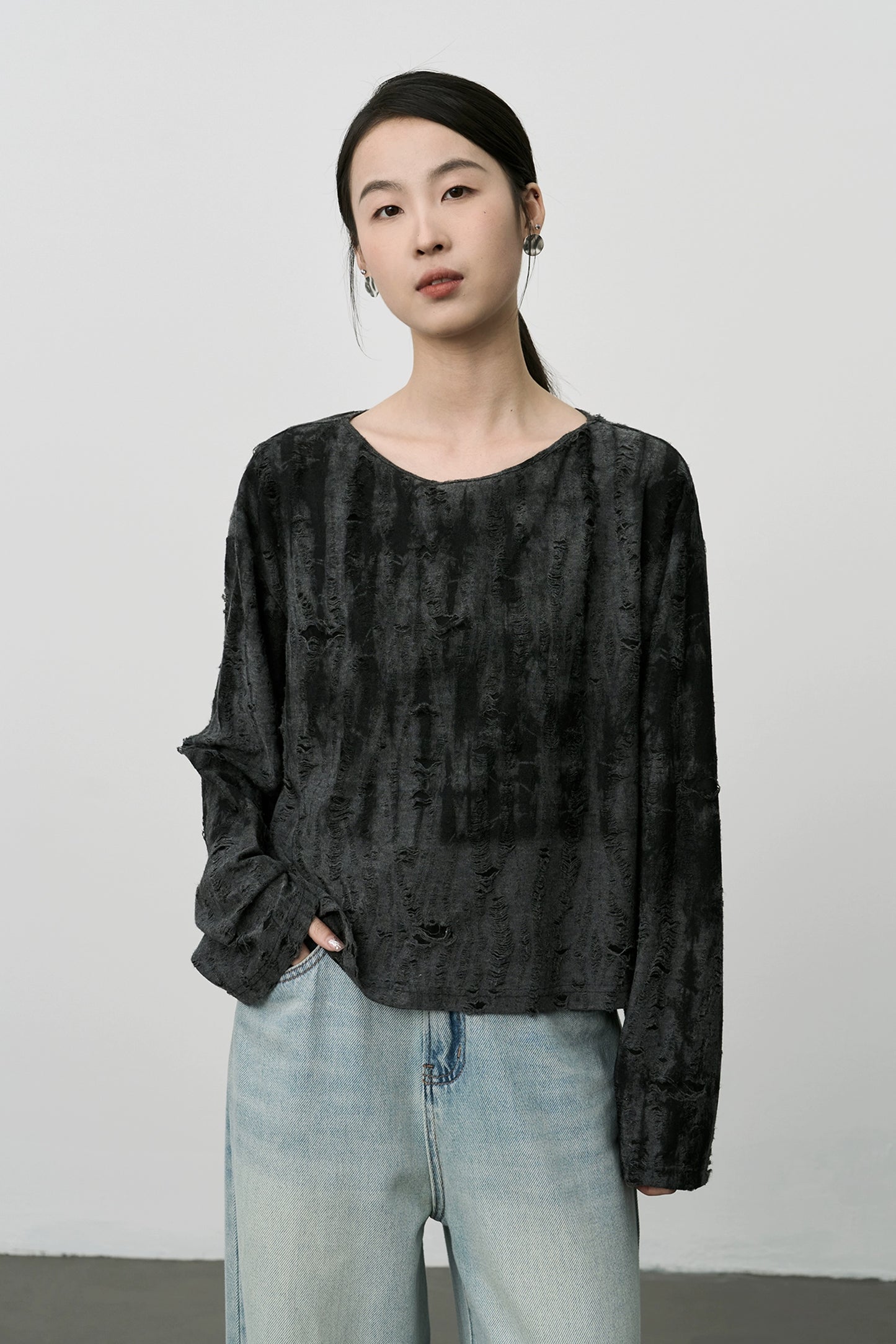 T-shirt à manches longues CAREMIND à motif de vieux trous, noir, tie-dye, haut polyvalent et paresseux pour le début du printemps