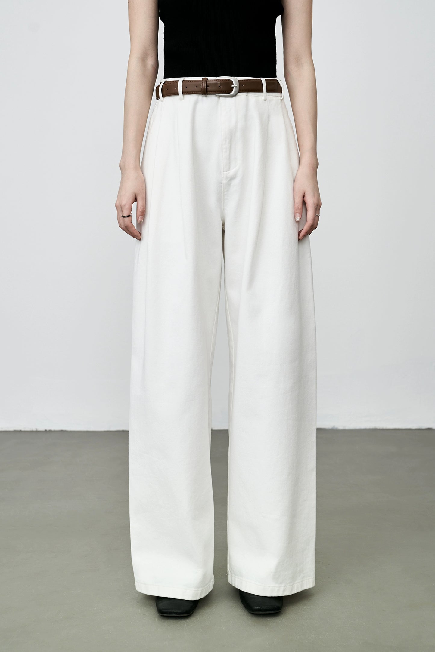 Pantalones vaqueros de pierna ancha y cintura alta CAREMIND para mujer 2024 nuevos pantalones ajustados rectos con forma de pera 