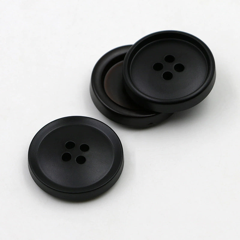 3431★ Botones negros de cuatro ojales para abrigo de hombre, blazer, botones ABS, gabardina de moda, abrigo, pantalones, botones de camisa