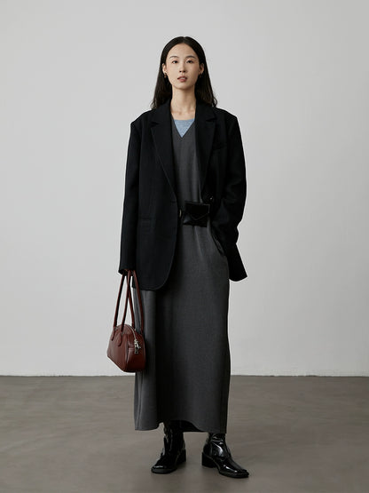 [Sculptural silhouette] CAREMIND loose V-neck vest dress sleeveless vest stacked atmosphere skirt