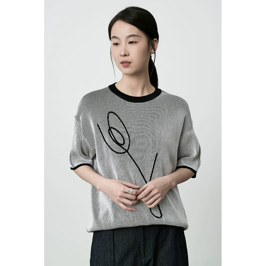 CAREMIND Elegante blusa de manga corta con bordado de tulipanes para mujer, de rayas blancas y negras en color contrastante, sencilla y de manga media 