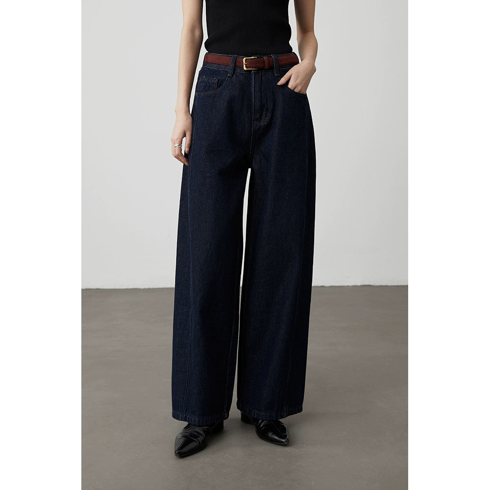 Jean taille haute rétro CAREMIND, pantalon large à jambe droite, un pantalon qui a fière allure mais qui se décolorera légèrement