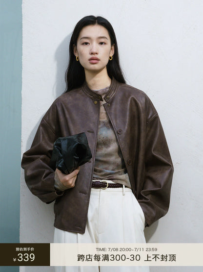 [Urban Nomad] CAREMIND retro yellow-brown leather jacket Merad stand-up collar temperament top
