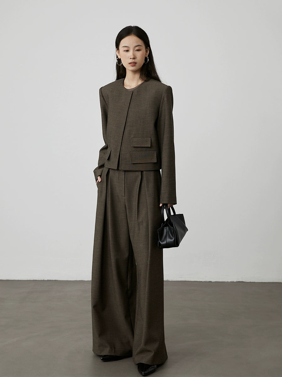 [Limpio y recto] Chaqueta pequeña de manga larga corta para mujer con traje pequeño sin cuello y hombros delanteros de CAREMIND 