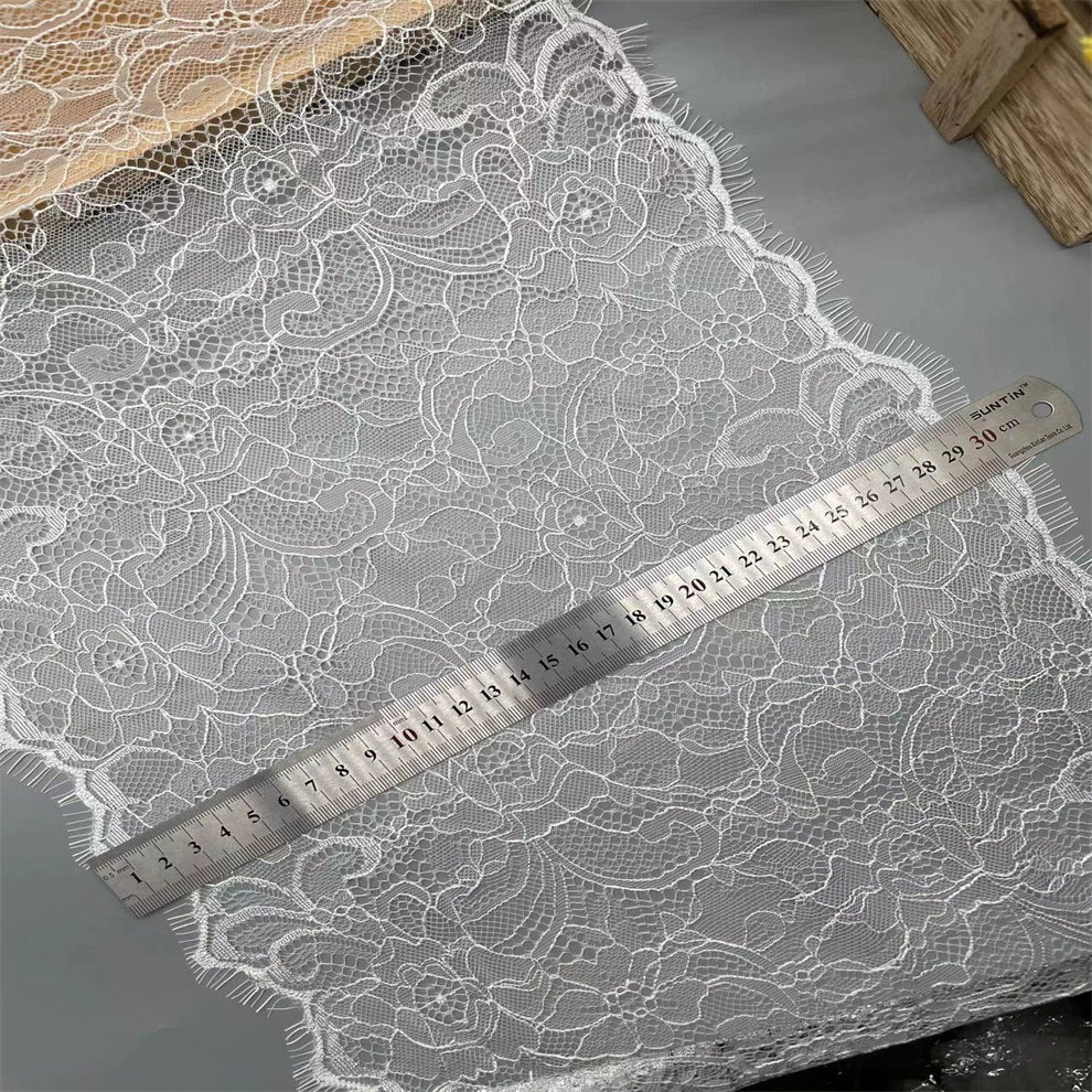 3751 Precio de tres metros, ancho 30 cm, suave y agradable para la piel, exquisitos accesorios de encaje de pestañas europeas, superficie de falda de ropa de bricolaje