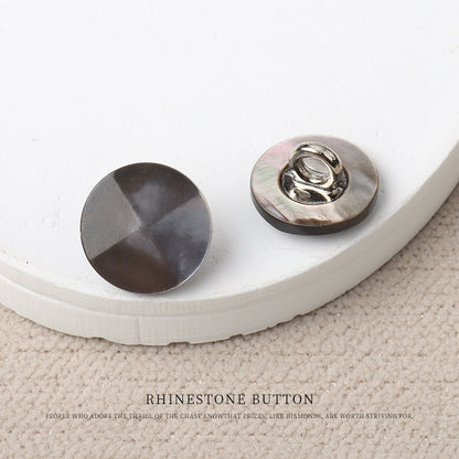 3316★ Botones de concha facetada Camisa versátil de alta gama Concha de mariposa blanca Botones de concha de mariposa negra Suéter cárdigan Botones pequeños