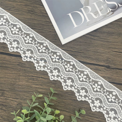 3818 Ropa popular Hilo de malla suave Accesorios hechos a mano Materiales de costura Oferta especial Encaje encaje tela de algodón puro bordado por computadora