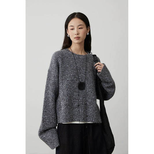 [Winter Movie] CAREMIND plain and elegant blue color point lazy wind sweater crew neck pullover knitted sweater top women