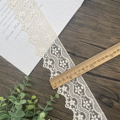 3818 Ropa popular Hilo de malla suave Accesorios hechos a mano Materiales de costura Oferta especial Encaje encaje tela de algodón puro bordado por computadora