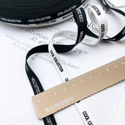 Tira de cinta con estampado de letras en blanco y negro de algodón de 1 cm, tira de ribete para el borde del escote trasero, tira de presión para accesorios, tira lateral para ropa