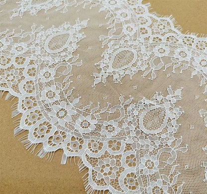 Accesorios de encaje de pestañas de alta calidad, 3767 anchos de 26 cm, hechos a mano, bordados de buena calidad para ropa, decoración de bodas, tela