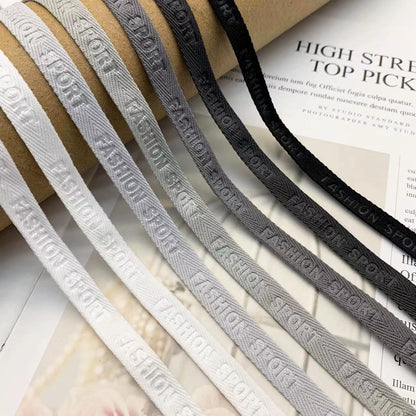 3876 Spot 1 cm Color letra en espiga en relieve cinta de borde prensado Accesorios Correa de cuello trasero Tira lateral de ropa