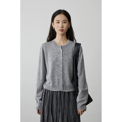 [Sea Salt Mocha] Chaqueta tipo cárdigan de punto de lana CAREMIND, cuello redondo, temperamento, top fino falso de dos piezas 