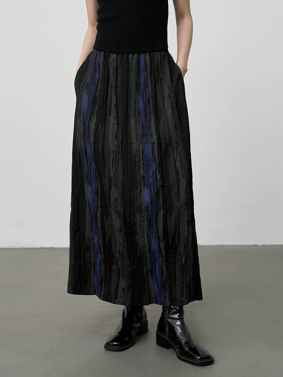 [Esmalte azul] Falda de contraste a rayas con temperamento artístico de CAREMIND, falda larga con pliegues y cintura alta de otoño 