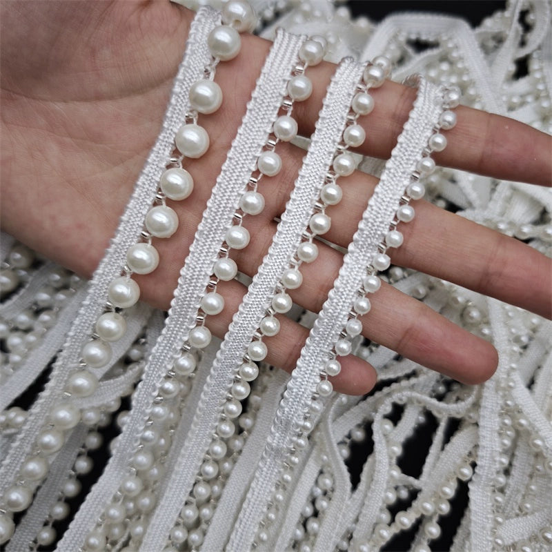 3704 Cheongsam Hanfu de estilo chino con encaje de perlas de imitación enhebrado a mano en blanco, accesorios decorativos para sombreros y escotes.