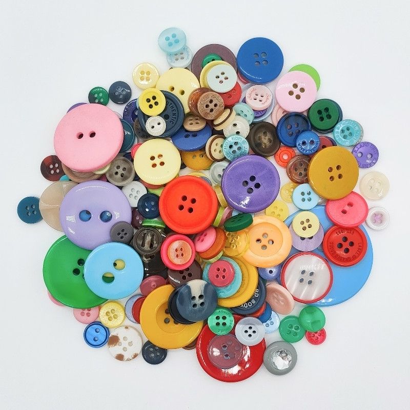 3028  New creative DIY color resin buckle children handmade button painting material package button flower decorative small buckle