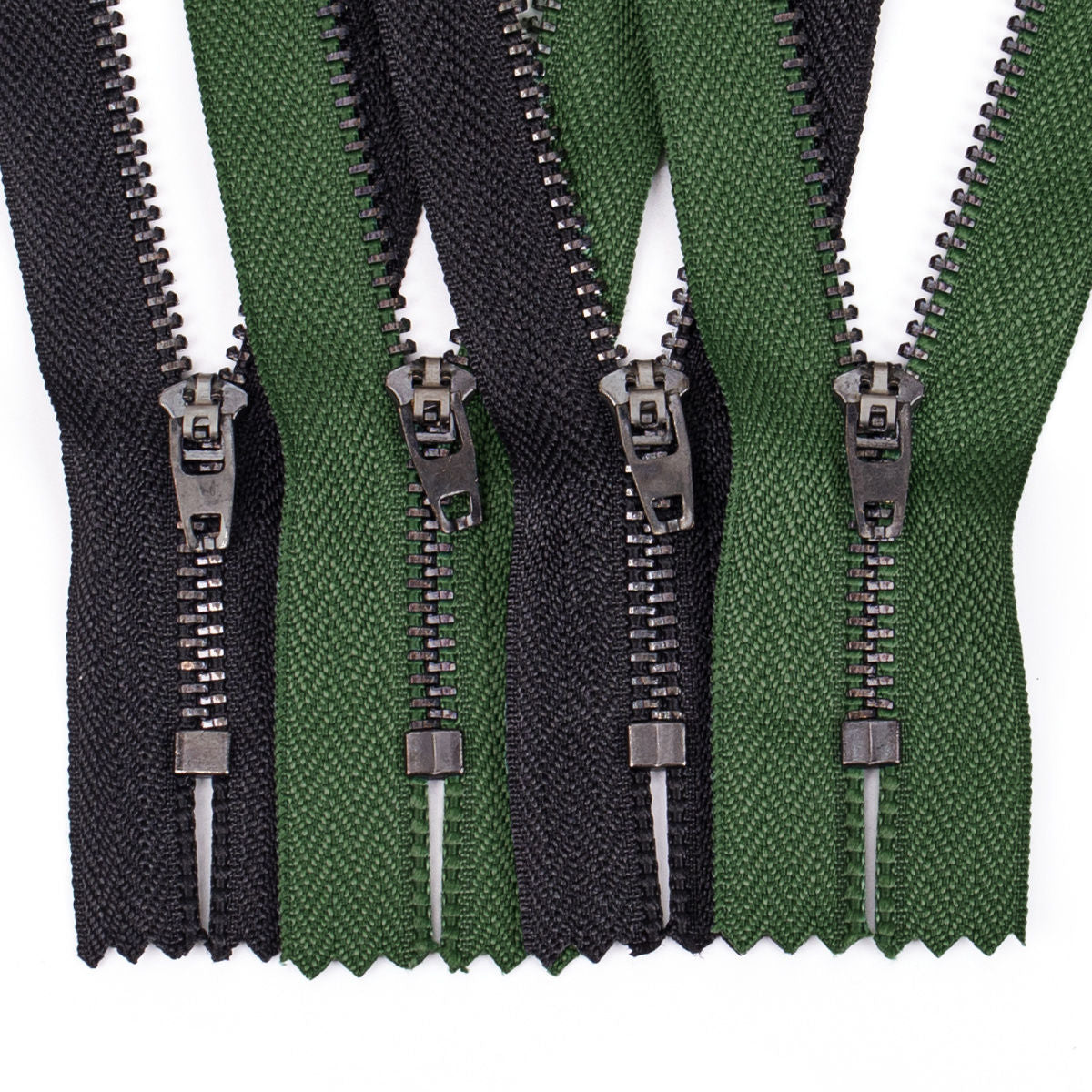 3101  Zipper No. 3 gun color metal closed tail spring head work code gun color tooth black nickel color ribbon lock