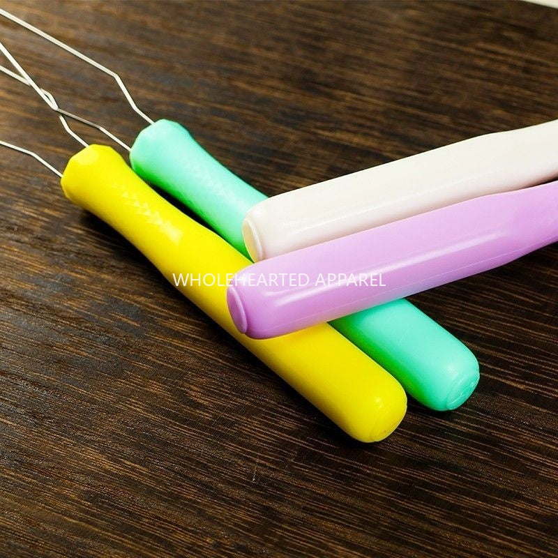 1900★ New Plastic Quick Button Threading Tool for Garment Making and DIY Sewing ★