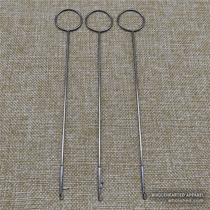 1109★ Herramienta giratoria de gancho de cierre de lazo largo de acero inoxidable para enhebrar correas y cordones.