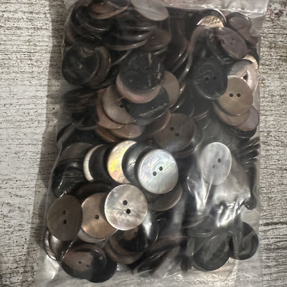 3003  Natural shell material primary color shell, spray paint dyed shell, slight natural flaws, mind wrong shot