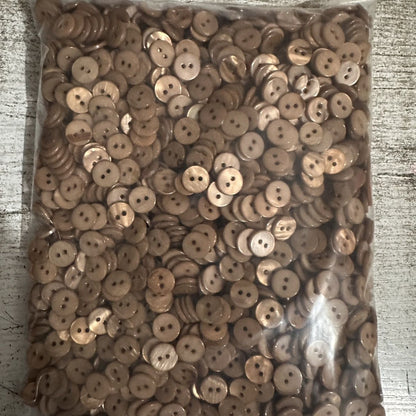 3001  Natural shell material primary color shell, spray paint dyed shell, slightly flawed, mind not to shoot