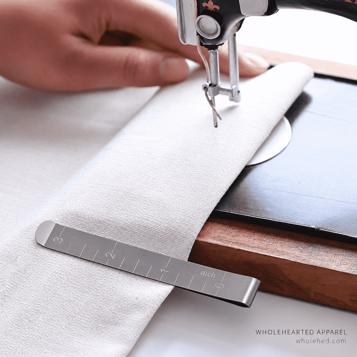 1663★ Metal Sewing Hemming Clip Sewing Clip 3 Inch Measuring Ruler Quilting Clip Fixed Ruler DIY Sewing Fixed Marker.