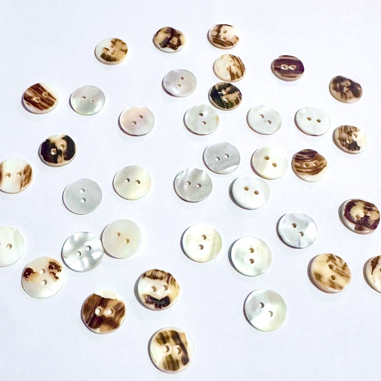 3010  shell buttons round high-end shell handmade clothes short-sleeved shirt jacket, back pocket buttons button decoration