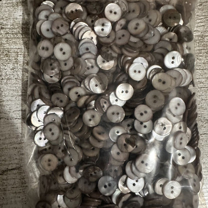 3001  Natural shell material primary color shell, spray paint dyed shell, slightly flawed, mind not to shoot