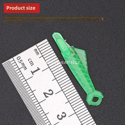 1030★  Sewing machine needle threading artifact for the elderly, dazzling universal needle recognition artifact for household and industrial pedal, small fish threading device, automatic